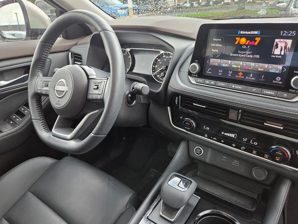 Certified Used 2023 Gold Nissan SL image 31