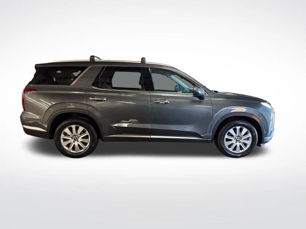 Certified Used 2025 Gray Hyundai SEL image 7