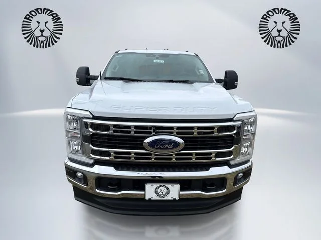 New 2026 Oxford White Ford F-350® XL image 2