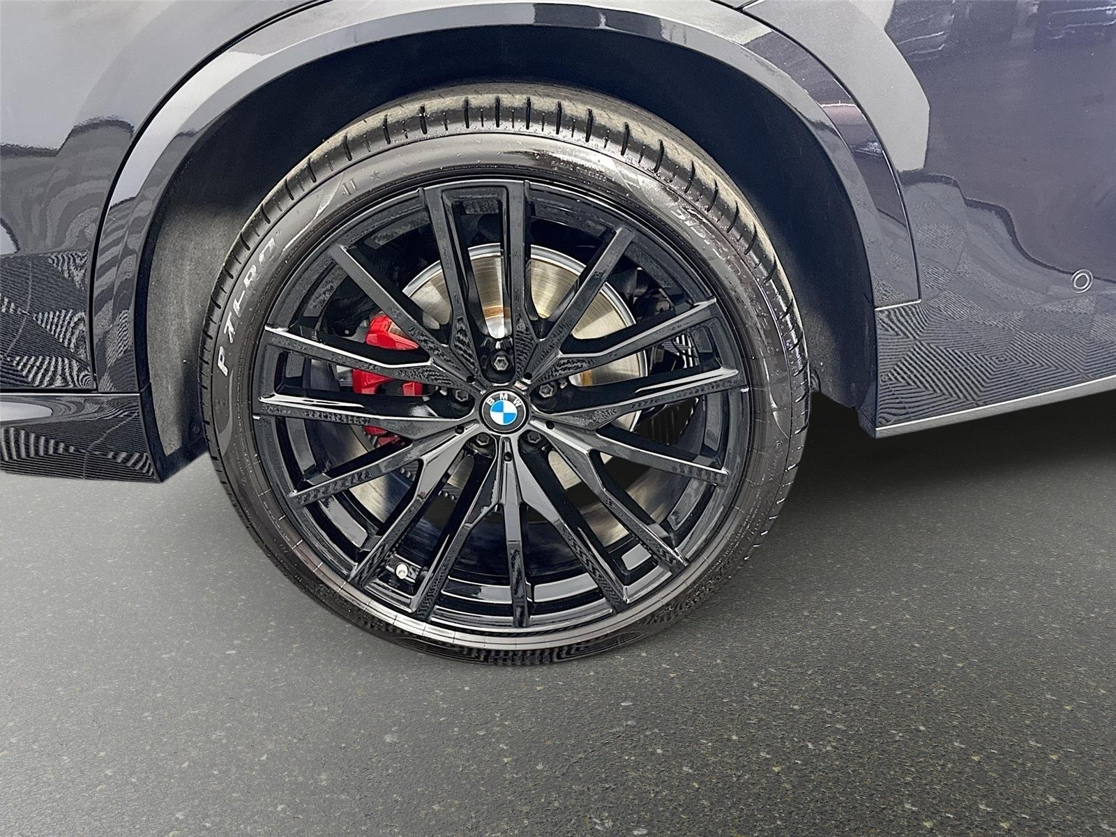 Used 2025 Black Sapphire Metallic BMW xDrive40i image 33