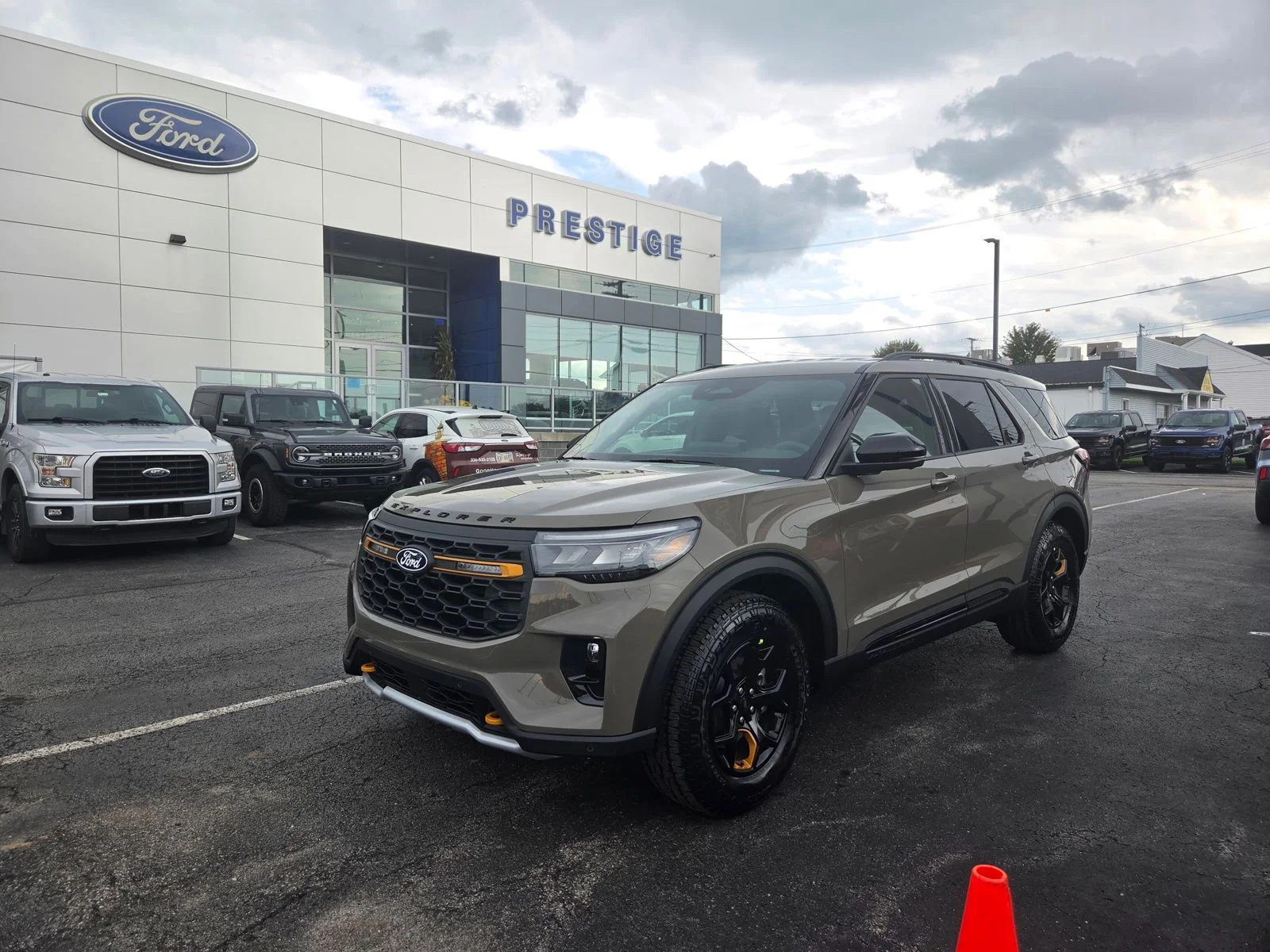 New 2027 Marsh Gray Ford Tremor® image 1