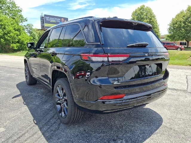 New 2026 Black Jeep Limited Reserve image 6