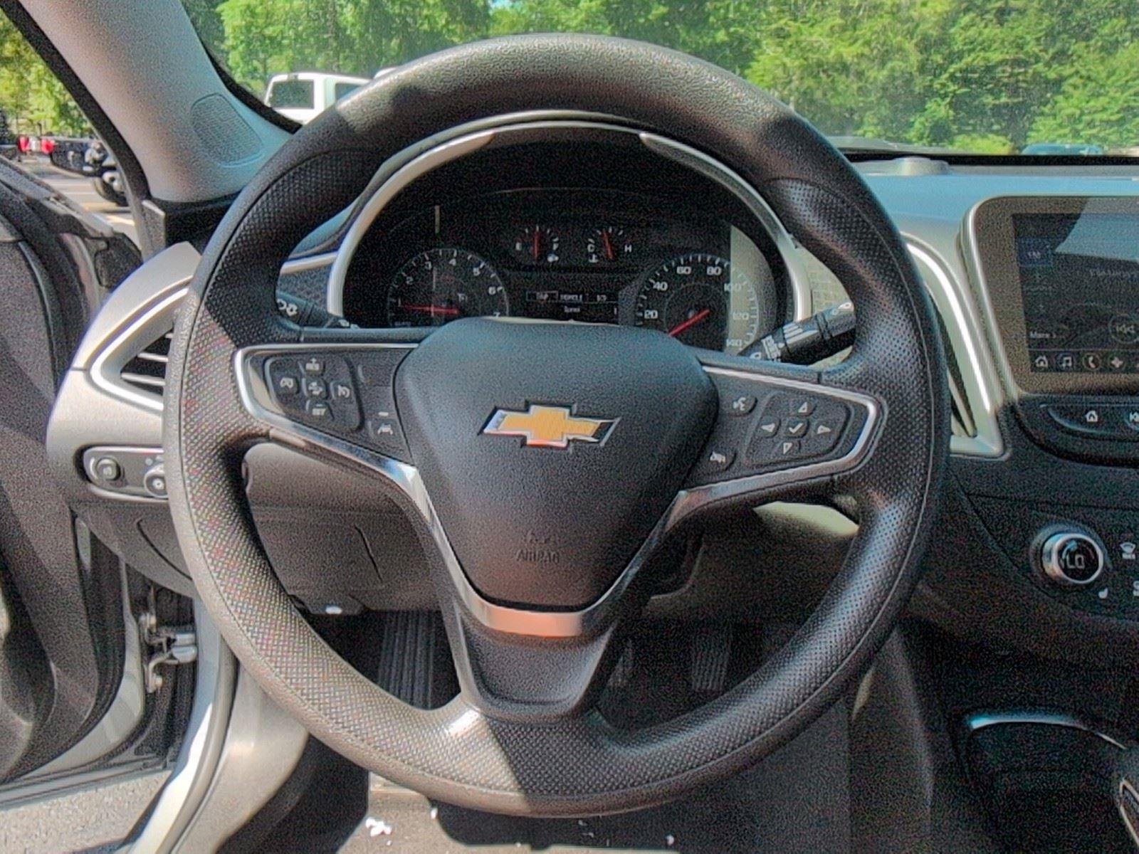 Used 2024 Sterling Gray Metallic Chevrolet LT image 29