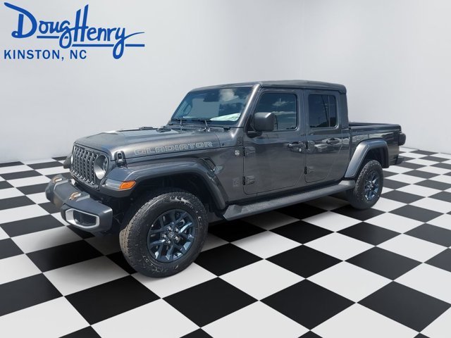 2026 Jeep Gladiator 85th Anniversary Edition Auto's photo