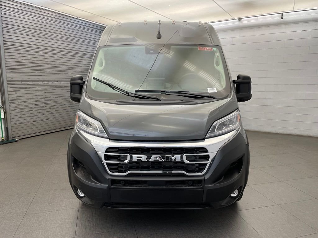 New 2026 Ceramic Gray Clear-Coat Exterior Paint RAM High Roof image 10