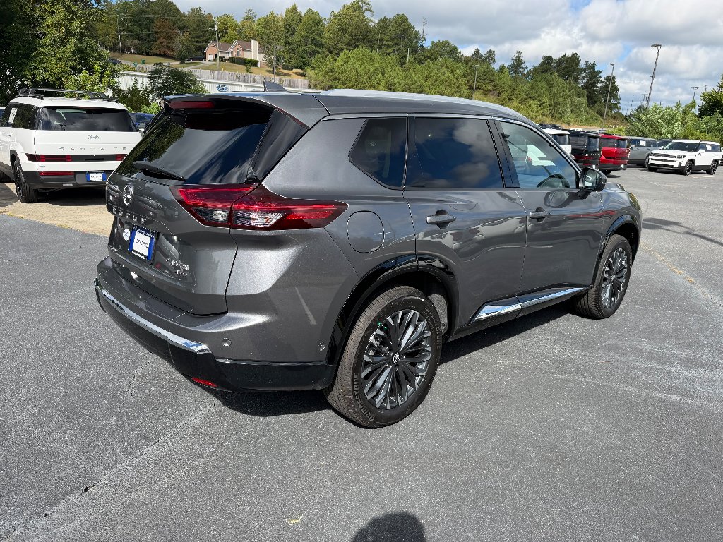 2026 Nissan Rogue Platinum - Photo 6
