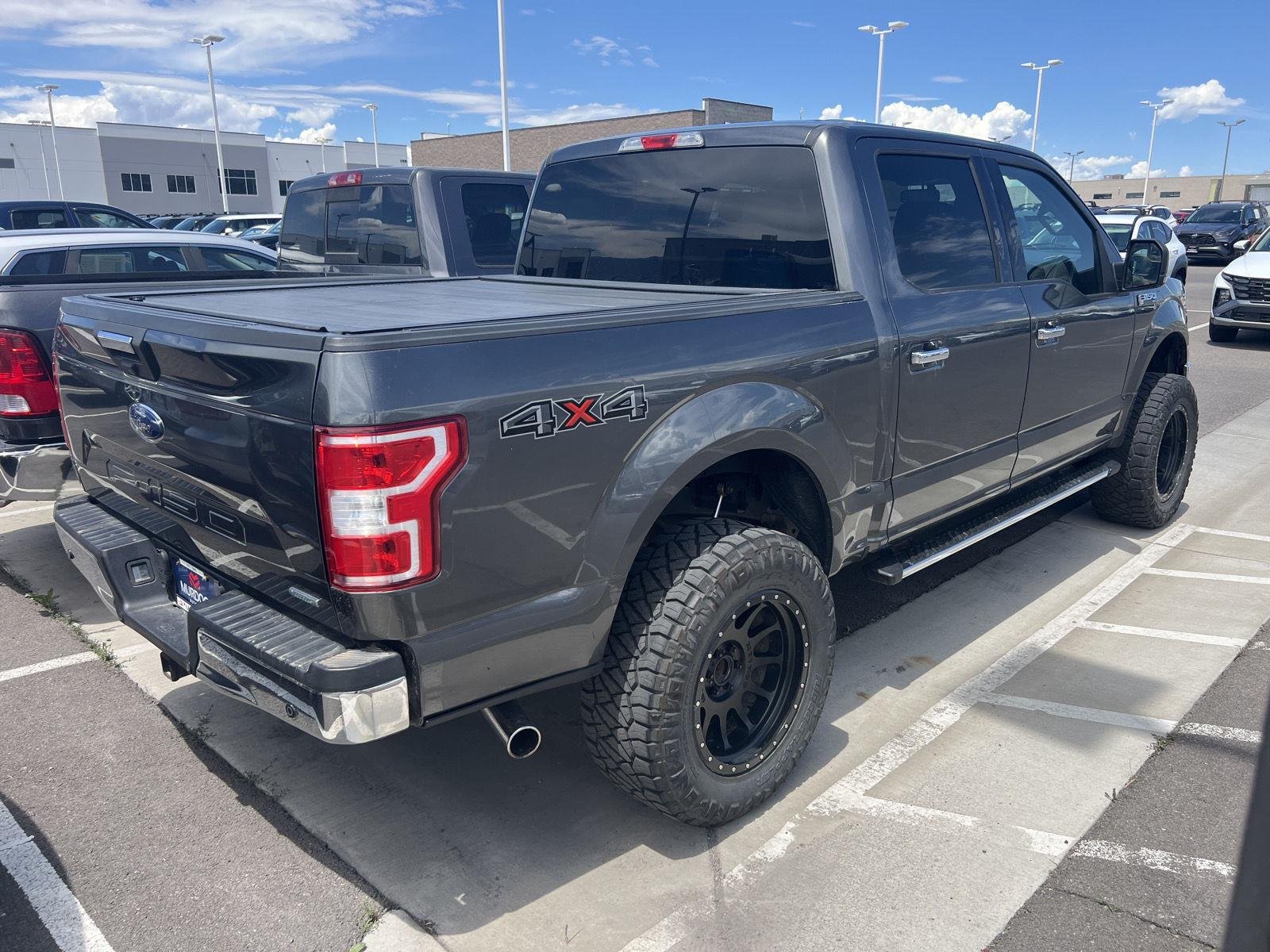 Used 2018 Magnetic Ford XLT image 3
