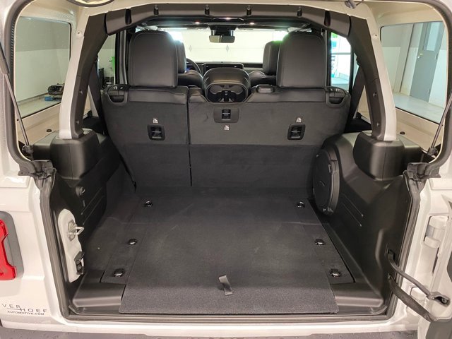 2025 Jeep Wrangler 4-Door Sahara - Photo 21