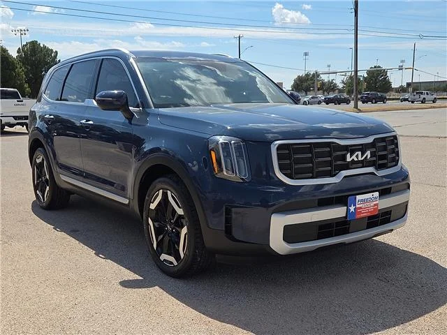 Used 2025 Midnight Lake Blue KIA S Front-Wheel Drive image 5