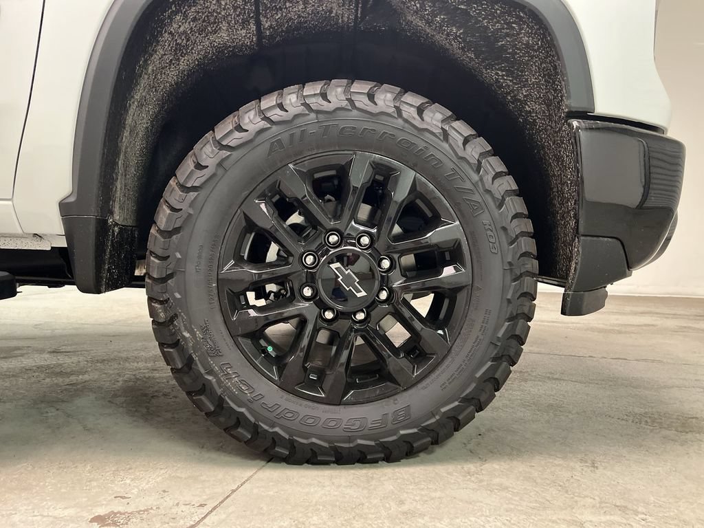 2026 Chevrolet Silverado 2500 HD LTZ - Photo 10