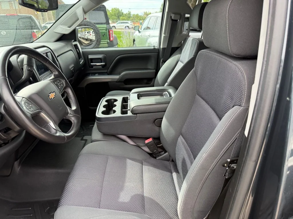 Used 2018 Graphite Metallic Chevrolet LT image 11