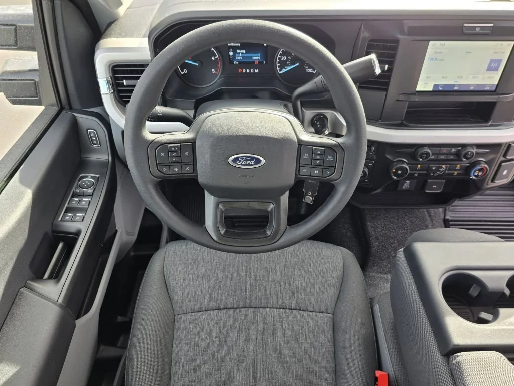 New 2026 Oxford White Ford XL image 33