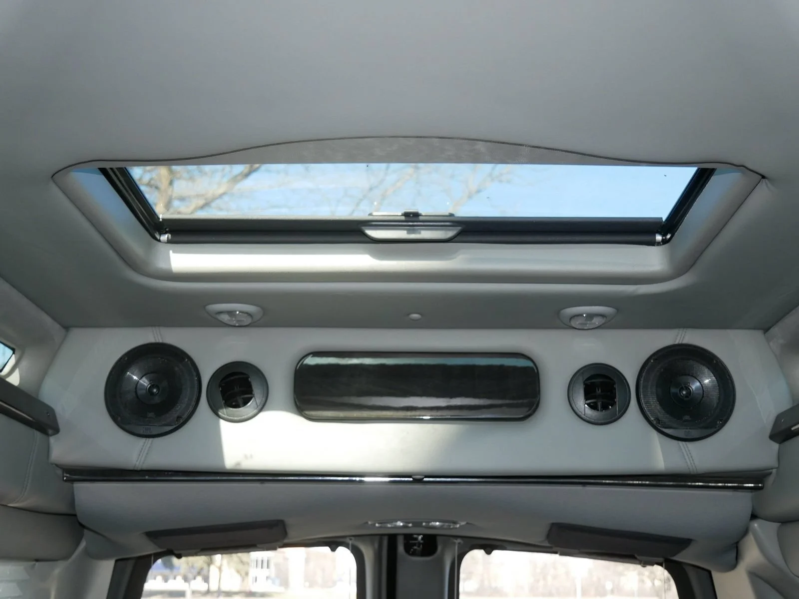 Used 2025 Onyx Black GMC Work Van image 20