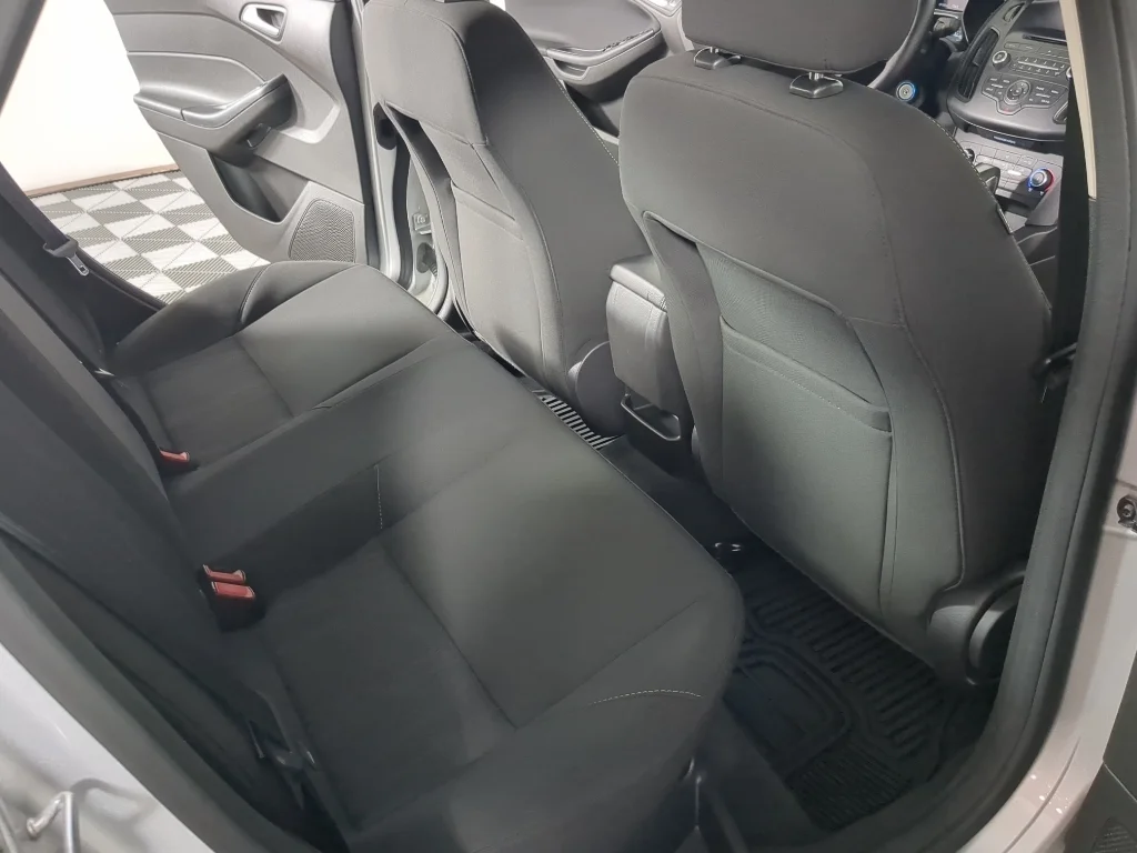 Used 2016 Gray Ford SE image 20