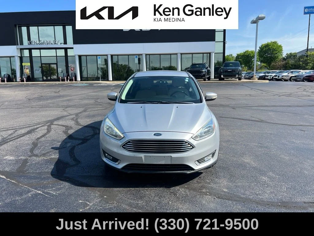 Used 2016 Silver Ford Titanium image 2