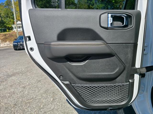 2026 Jeep Wrangler 4-Door Sahara - Photo 41