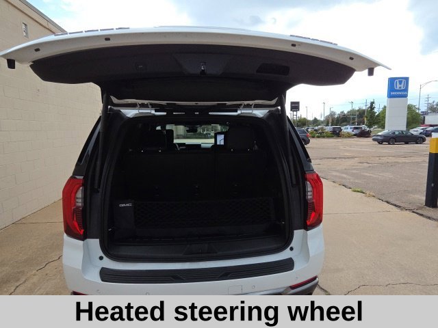 Used 2025 White GMC AT4 image 14