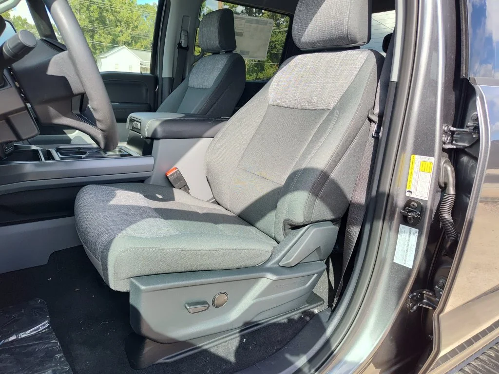 New 2026 Carbonized Gray Metallic Ford F-250® XLT image 7