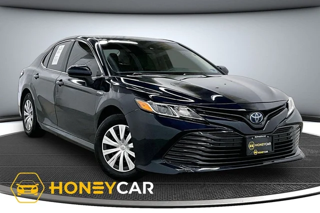 2019 Toyota Camry Hybrid LE