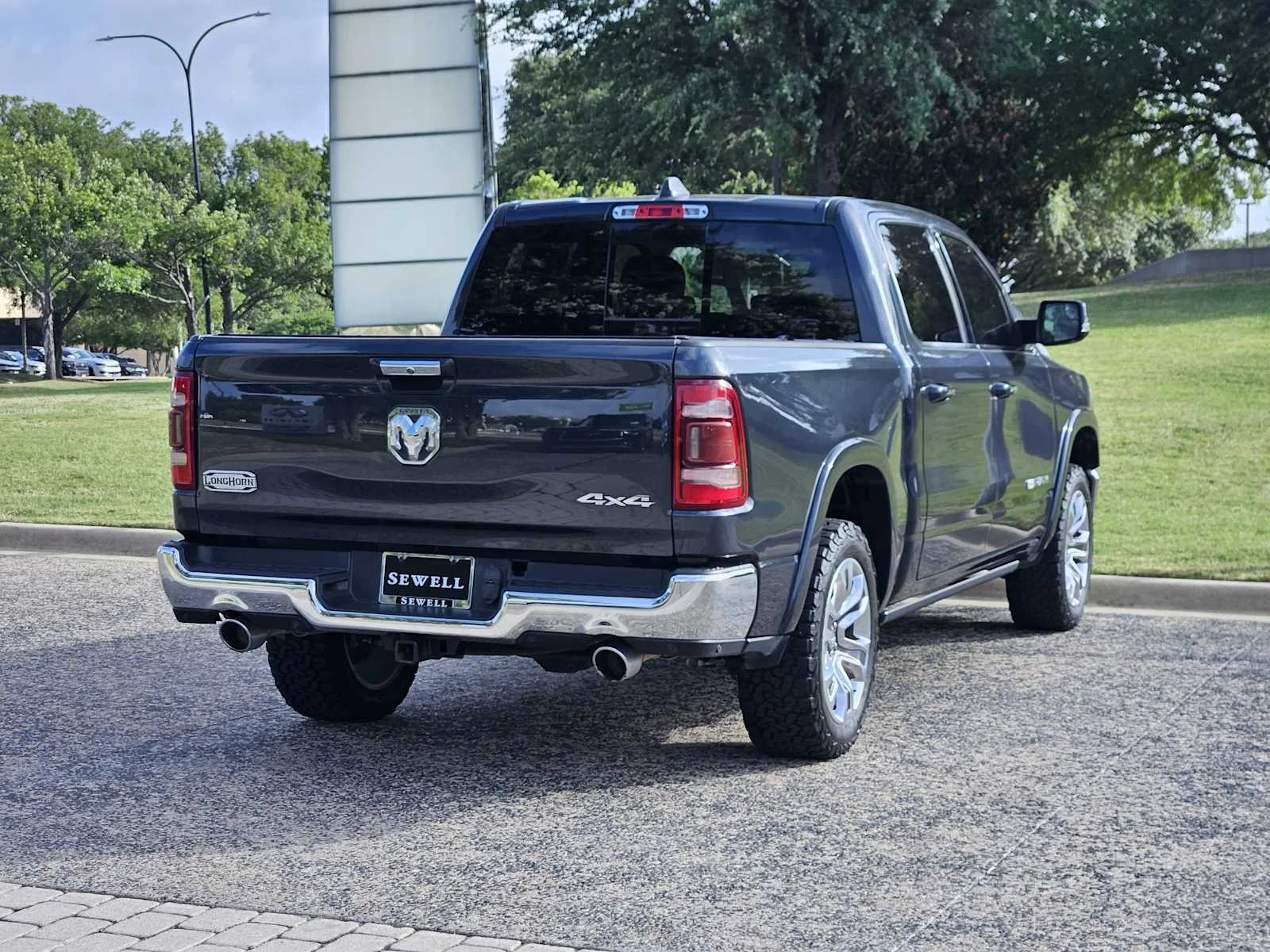Used 2019 Maximum Steel Metallic Clearcoat Ram Longhorn image 4