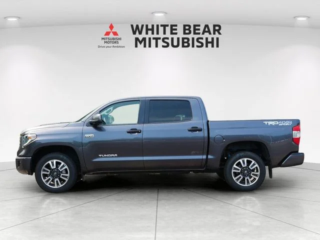 Used 2018 Magnetic Gray Metallic Toyota SR5 image 3