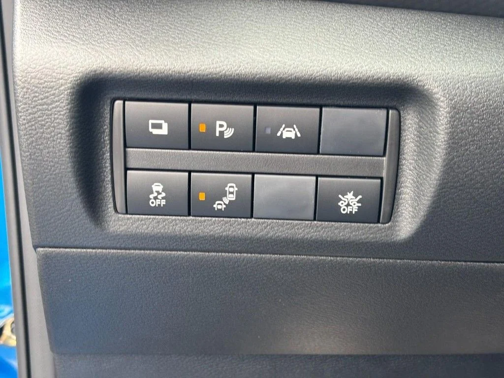 2025 Nissan KICKS PLAY Base - Photo 10