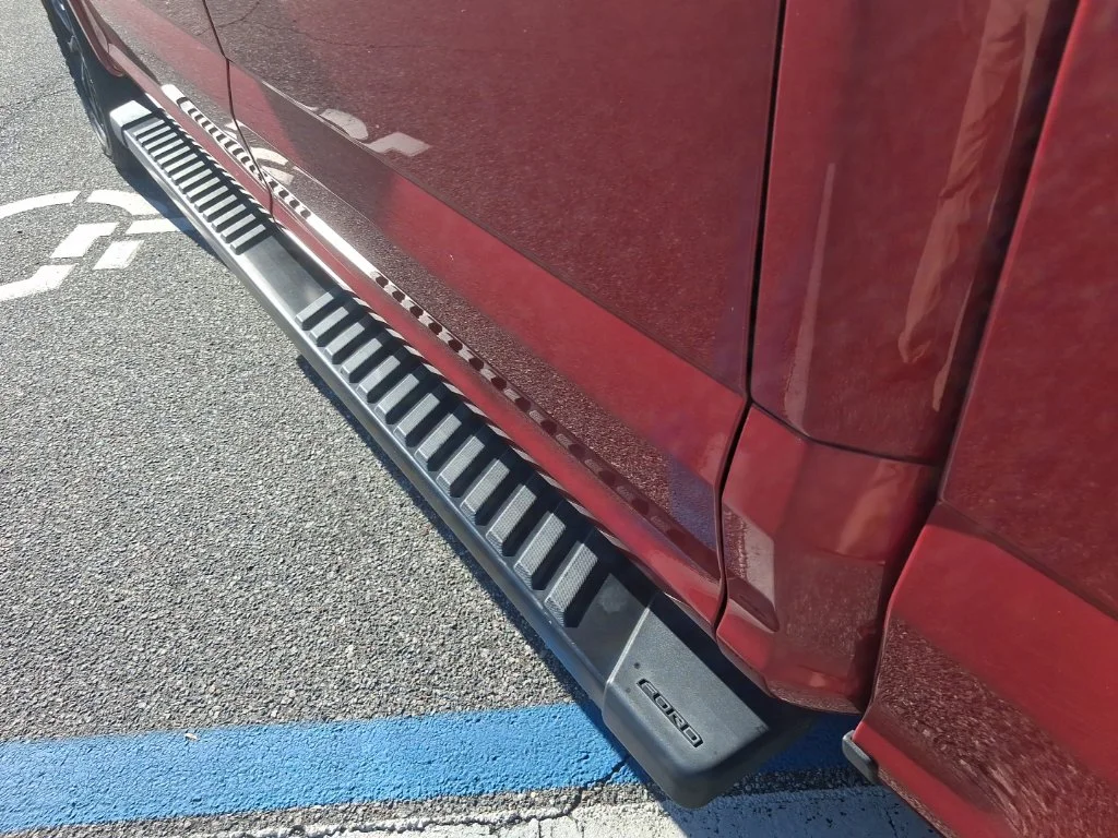 Used 2020 Red Ford XLT image 12