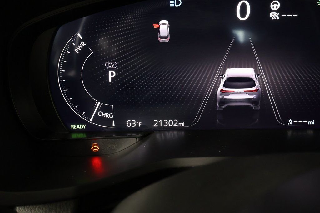 Certified Used 2025  Mazda Premium Plus image 18