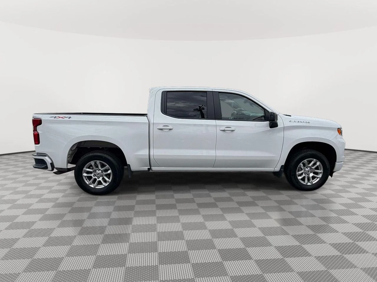 Used 2026 Summit White Chevrolet 4WD Crew Cab Short Bed RST image 2