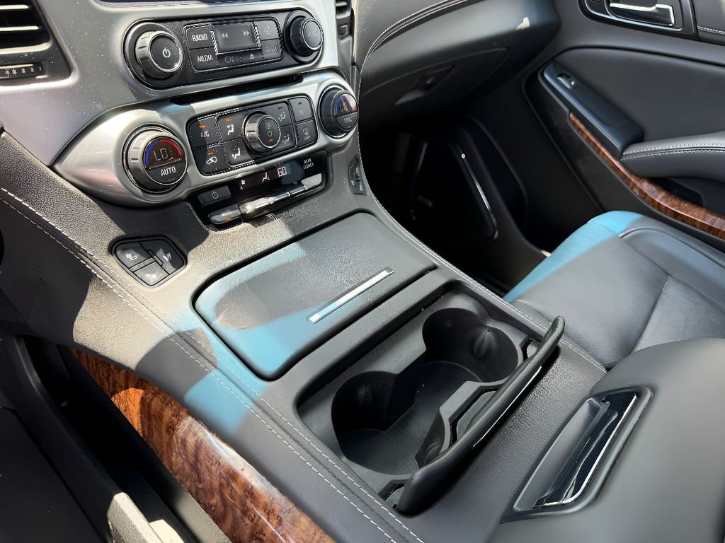 Used 2020 Silver Ice Metallic Chevrolet Premier image 32