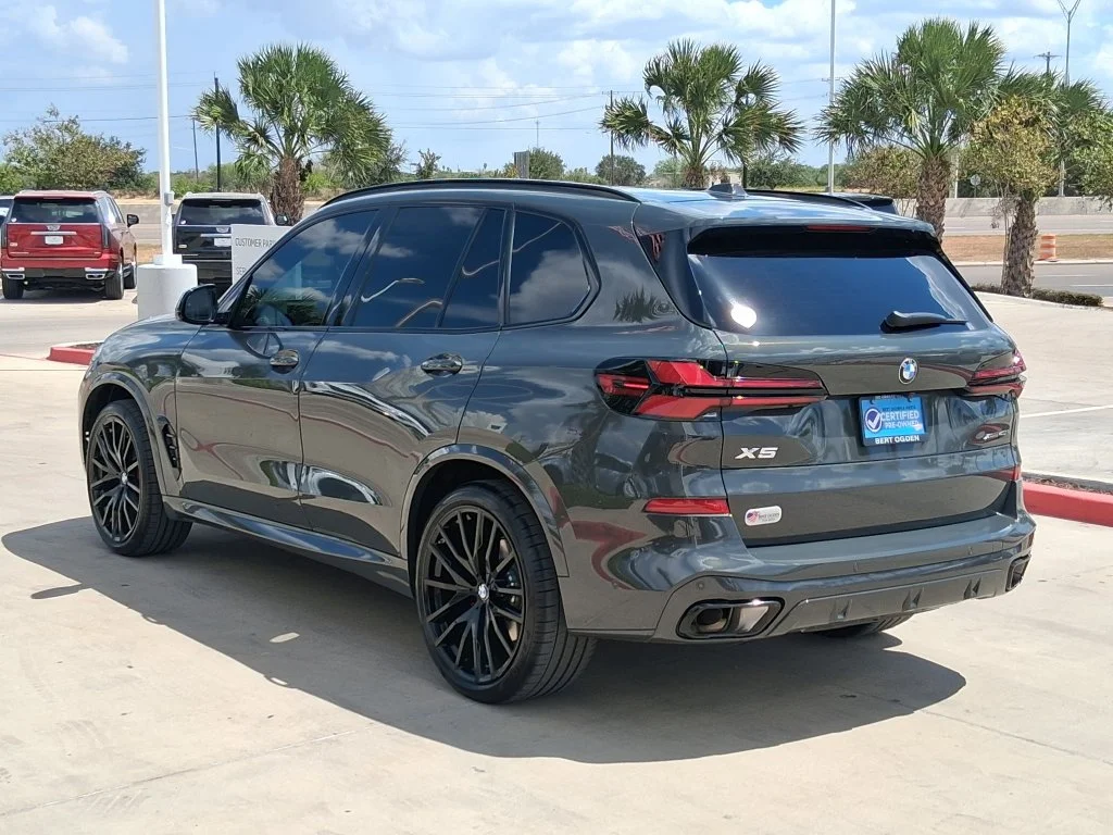 Certified Used 2026 Gray BMW xDrive40i image 4