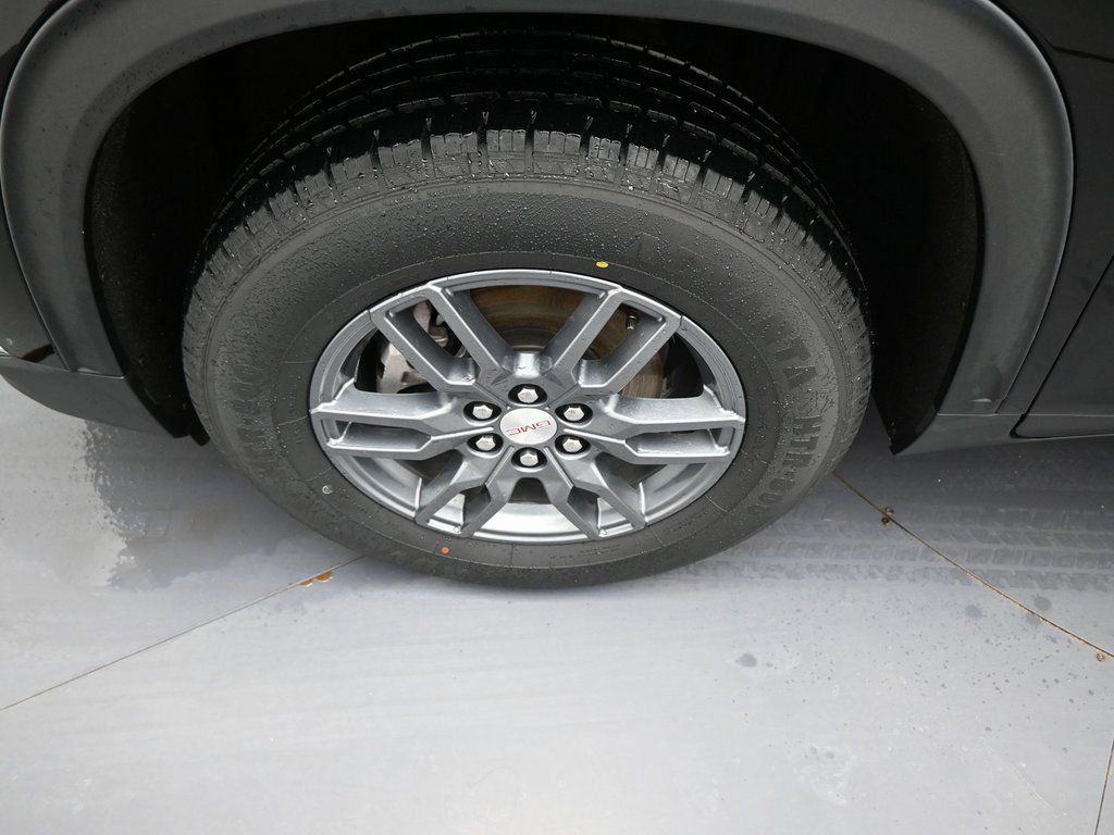 Used 2025 Ebony Twilight Metallic GMC Elevation image 8
