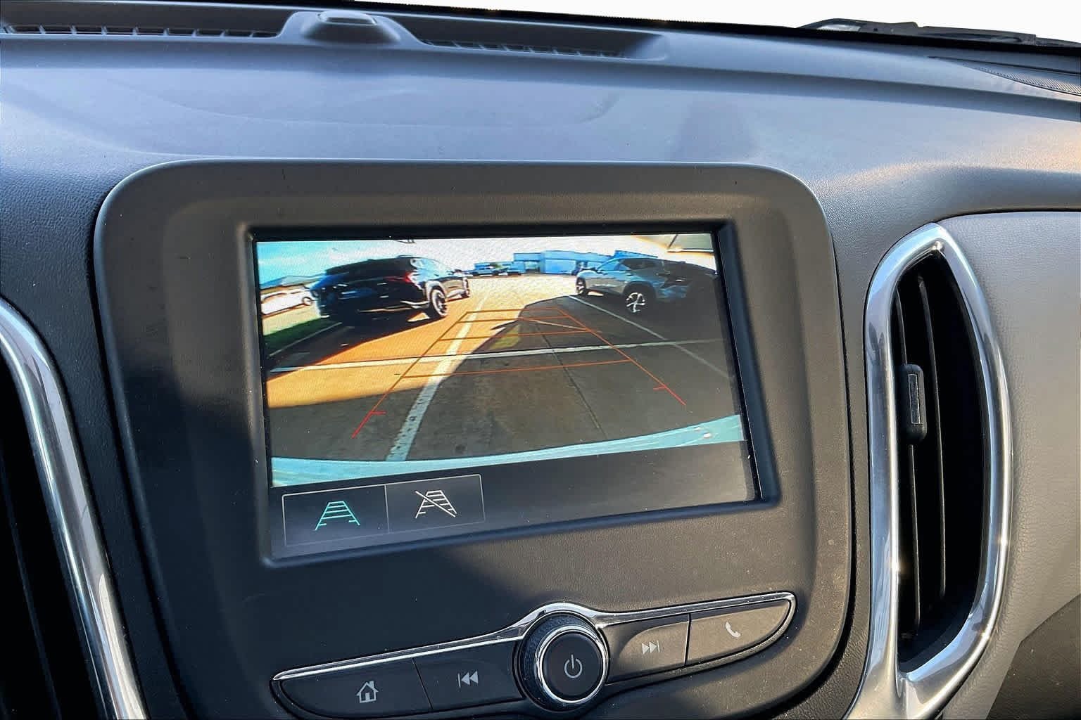 Used 2018 SUMMIT WHITE Chevrolet LS image 26