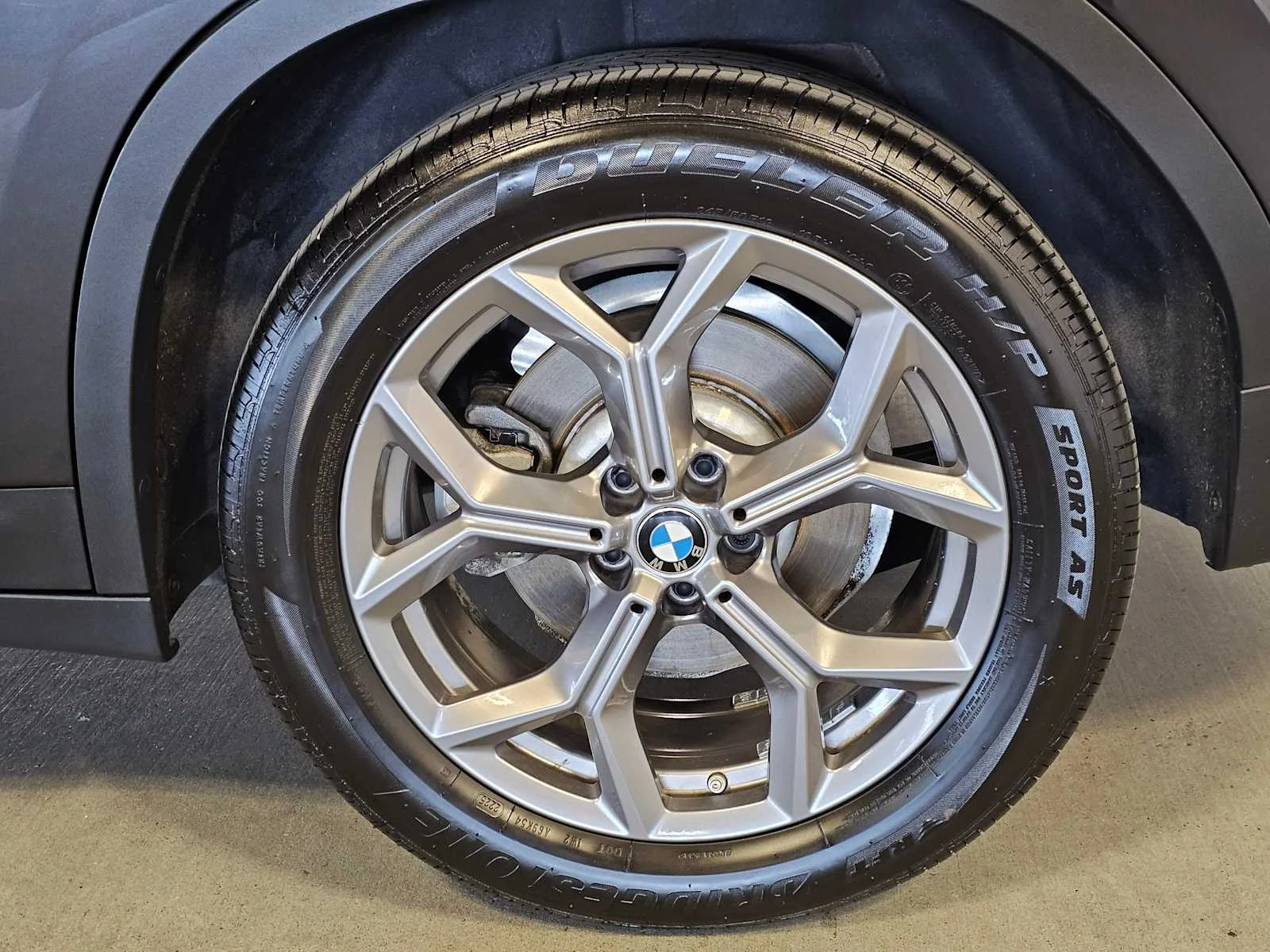 Used 2022 Dark Graphite Metallic BMW xDrive30i image 8