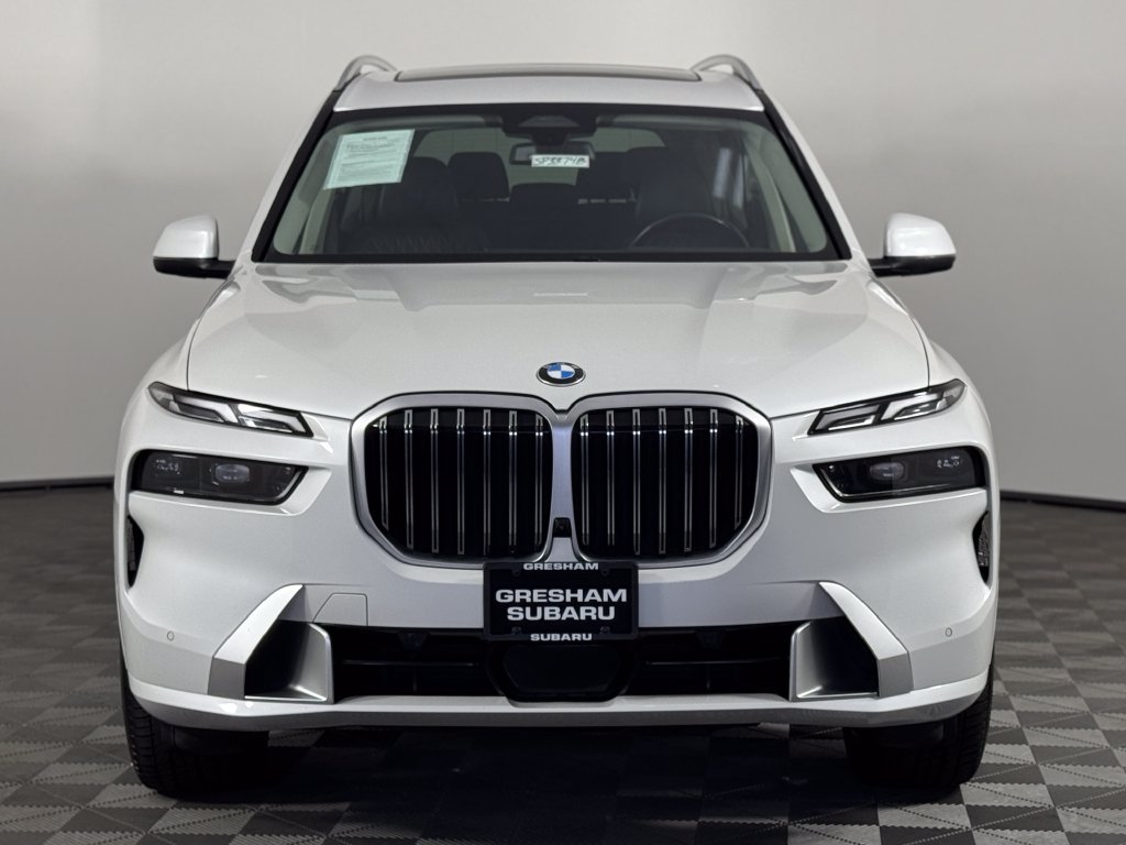 Used 2023 White Metallic BMW xDrive40i image 2