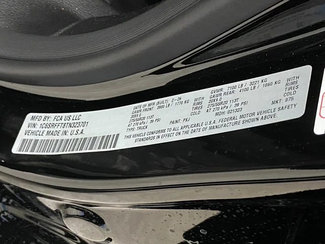 New 2026 Diamond Black Crystal Pearl-Coat Exterior Paint RAM Big Horn/Lone Star image 42