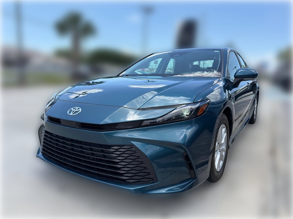 Used 2025 Ocean Gem Toyota LE image 3
