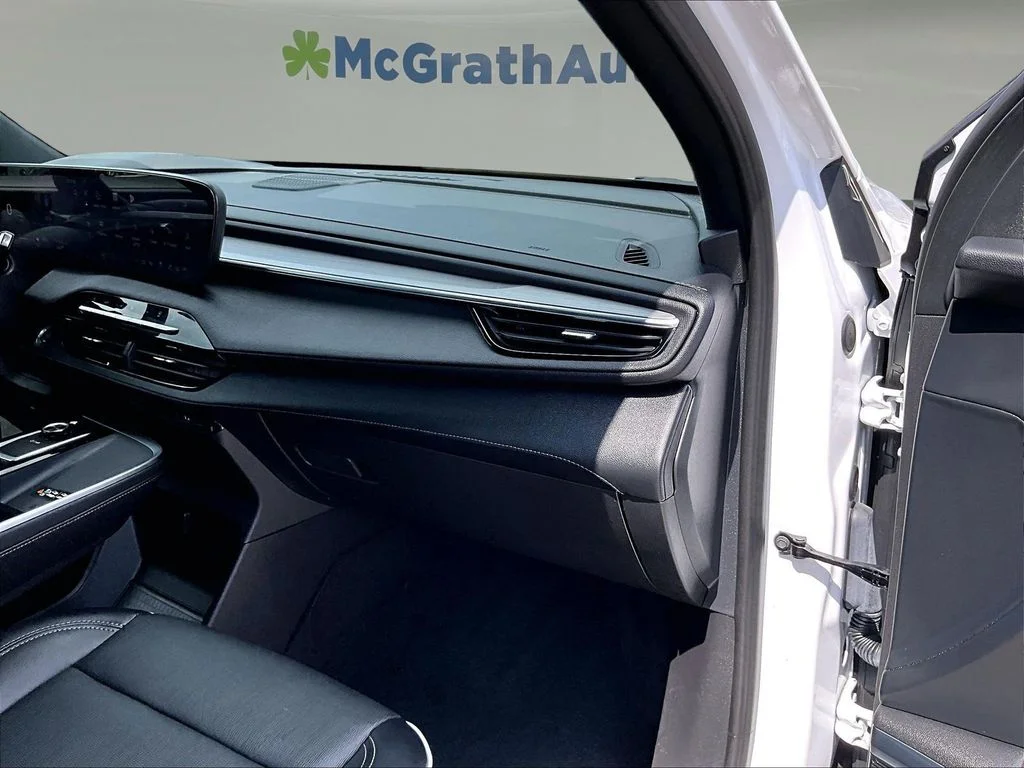 Used 2026 White Buick Preferred image 30