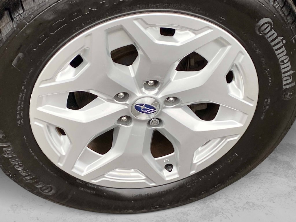 Used 2020 Gray Subaru Base image 25