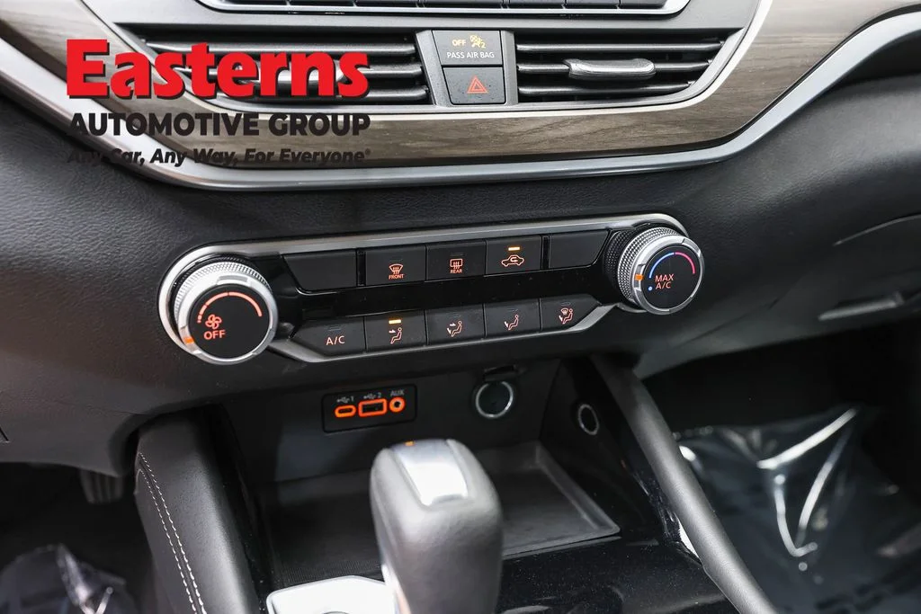 Used 2023 Black Nissan 2.5 SV image 20