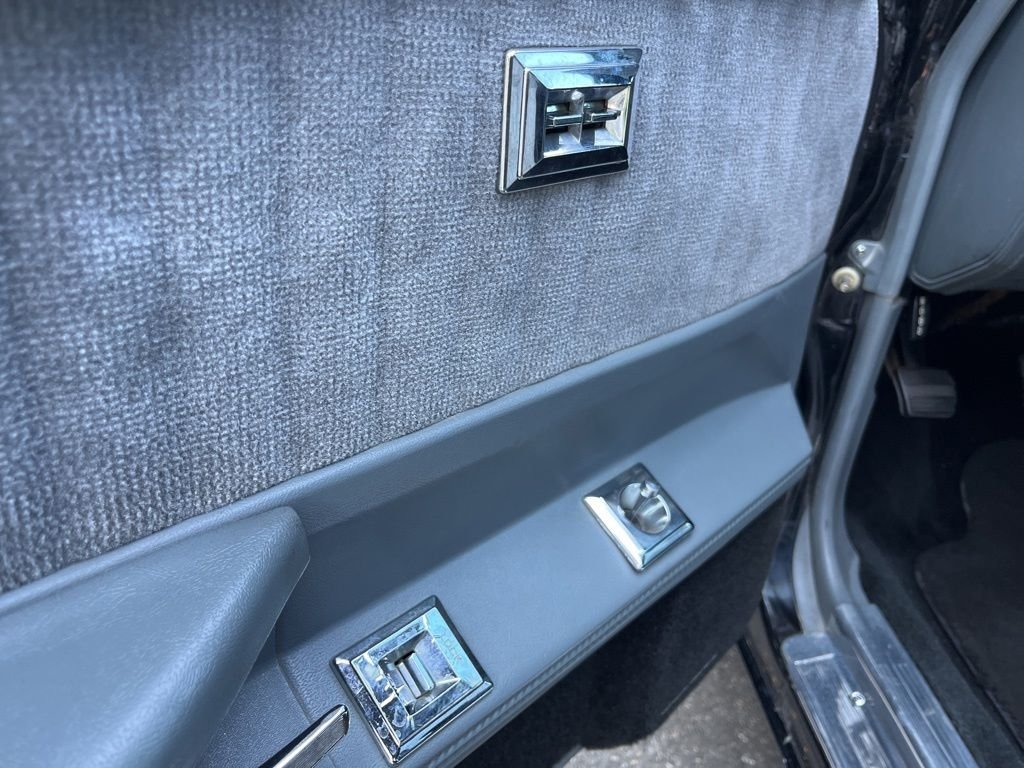 Used 1986 Black Buick Grand National image 24