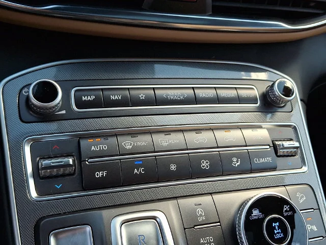 Used 2023 Gray Hyundai Calligraphy image 16