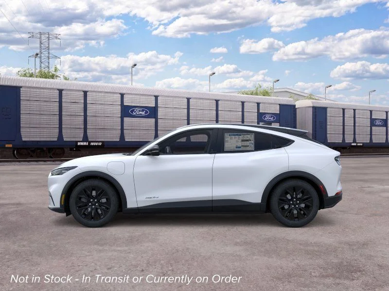 New 2026 White Ford Select image 4
