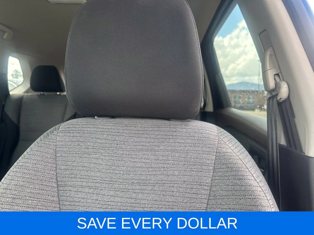 Used 2022 Blue Nissan SV image 10