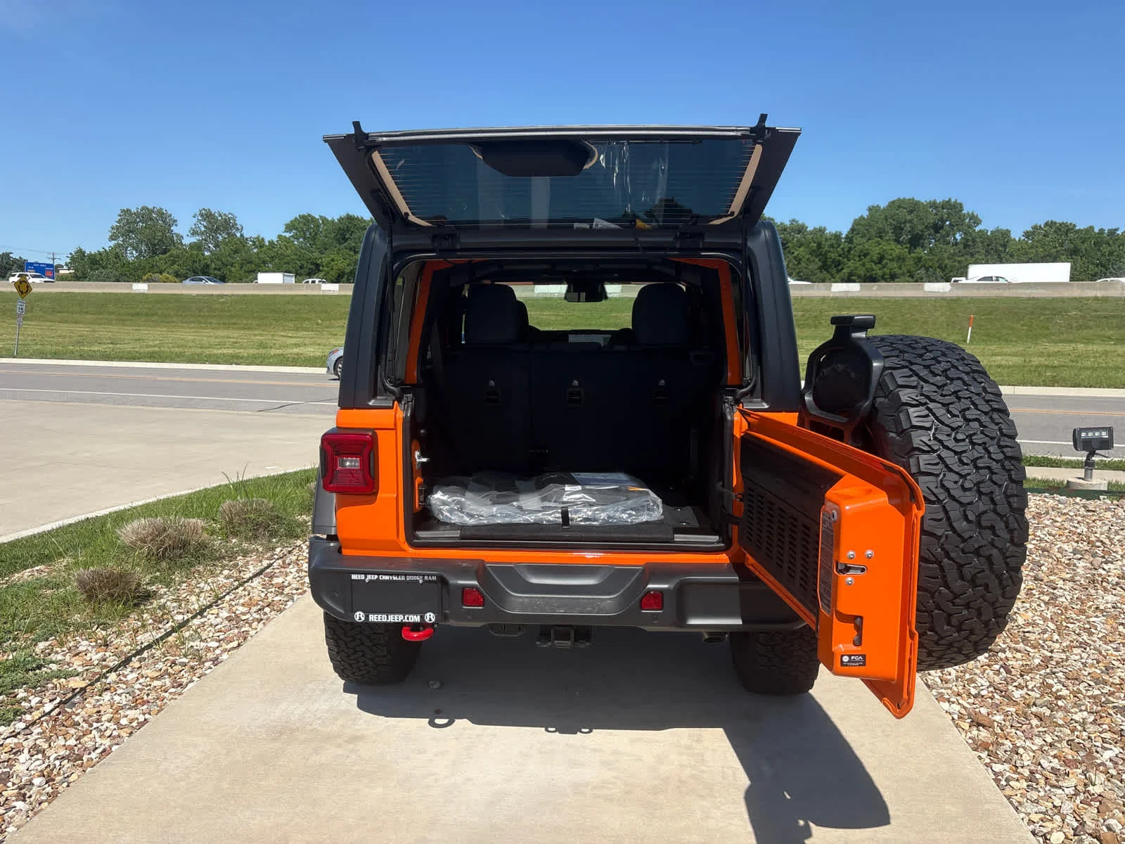 New 2026 Joose Exterior Paint Jeep Rubicon image 11