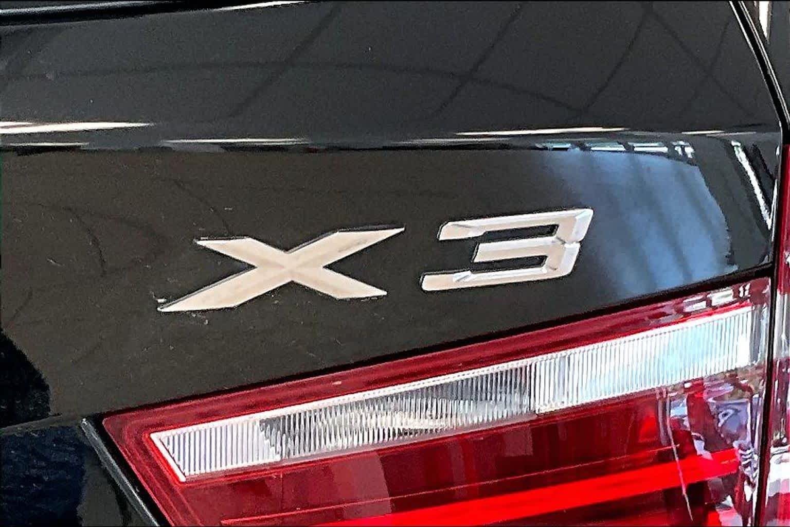 Used 2012 Black Sapphire Metallic BMW 35i image 29