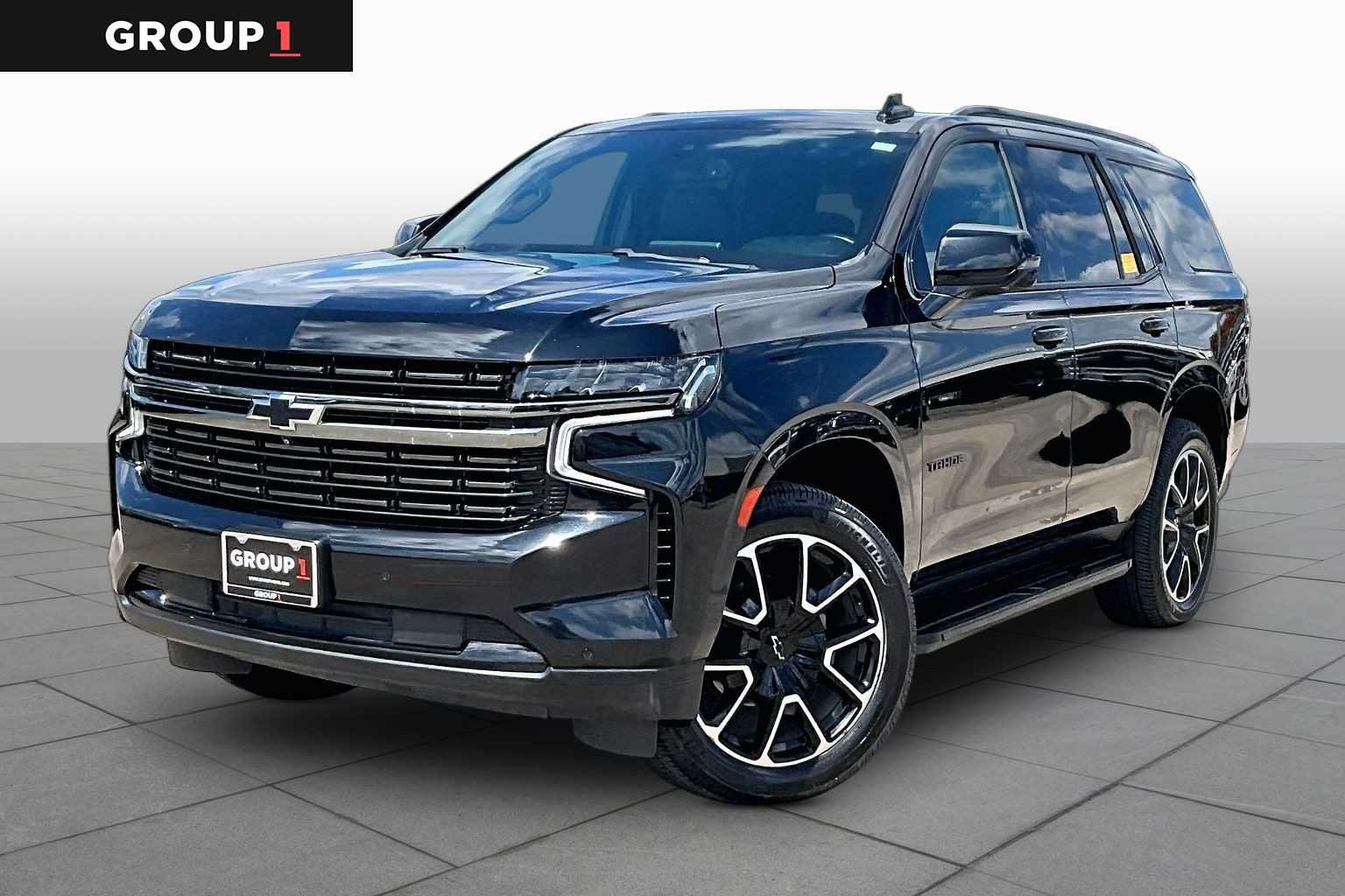 Used 2021 BLACK Chevrolet RST image 1