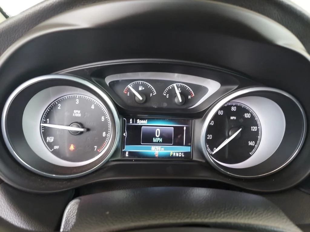 Used 2019 White Buick Essence image 14