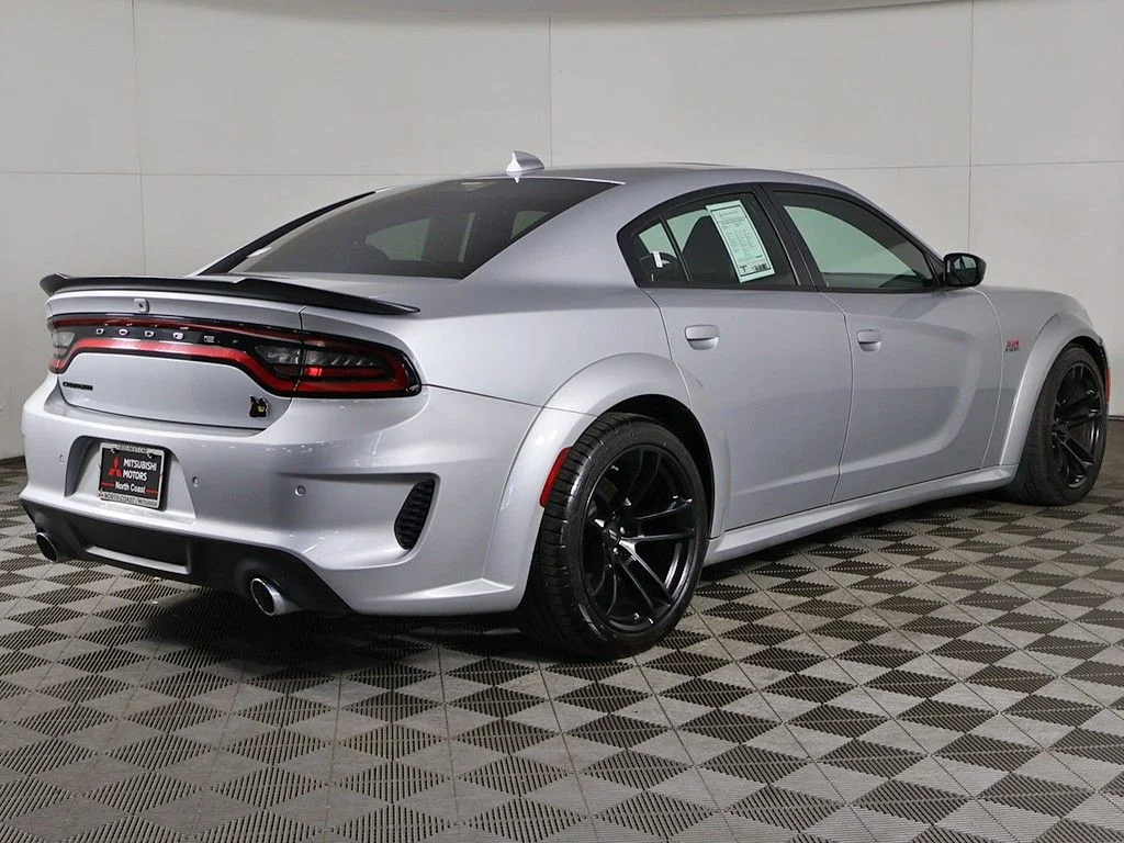 Used 2023 Silver Dodge R/T Scat Pack Widebody image 8