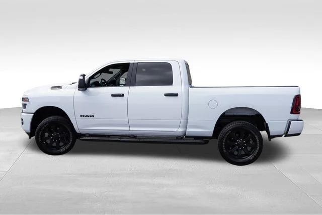 Used 2025 White Ram Big Horn image 9